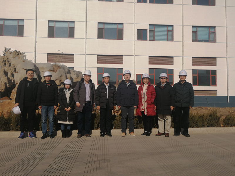 南京大學藥物開發(fā)研究所胡一橋教授團隊考察重山光電，洽談合作事宜