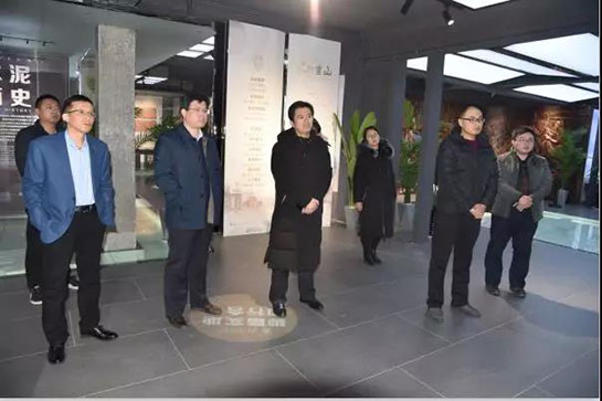 區(qū)“兩新”工委領(lǐng)導(dǎo)到重山文化館參觀指導(dǎo)工作