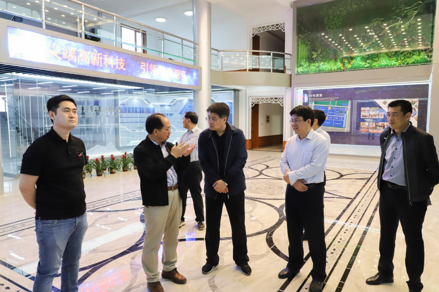 省委政研室“四進(jìn)”工作組一行領(lǐng)導(dǎo)到我公司調(diào)研考察