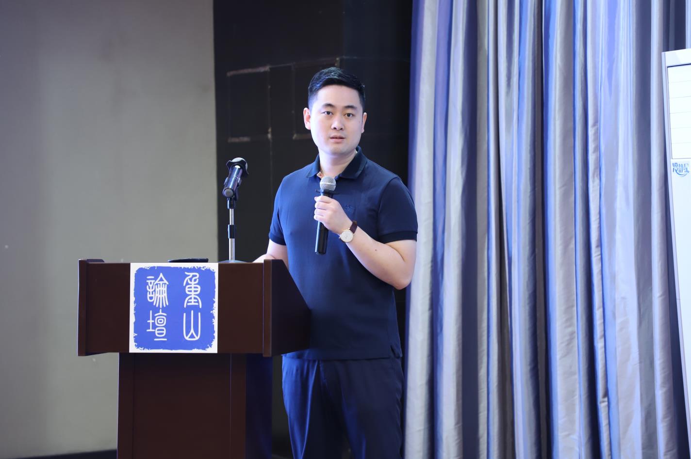 首屆“重山論壇”暨“2019山東淄博功能氟碳材料應(yīng)用技術(shù)研討會”盛大召開12