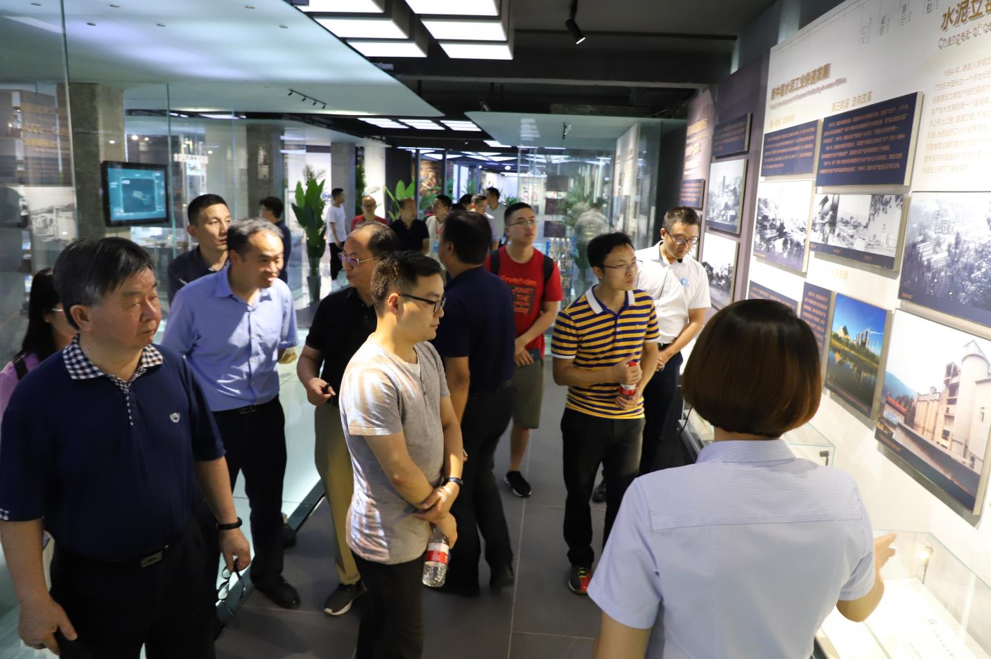 首屆“重山論壇”暨“2019山東淄博功能氟碳材料應(yīng)用技術(shù)研討會”盛大召開12