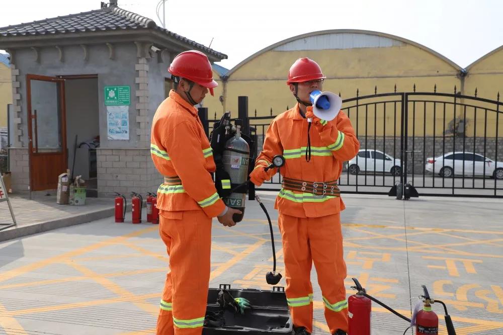 公司舉行消防演練