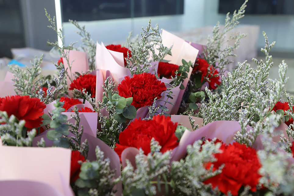 情暖人心，公司向女員工發(fā)放三八節(jié)福利78