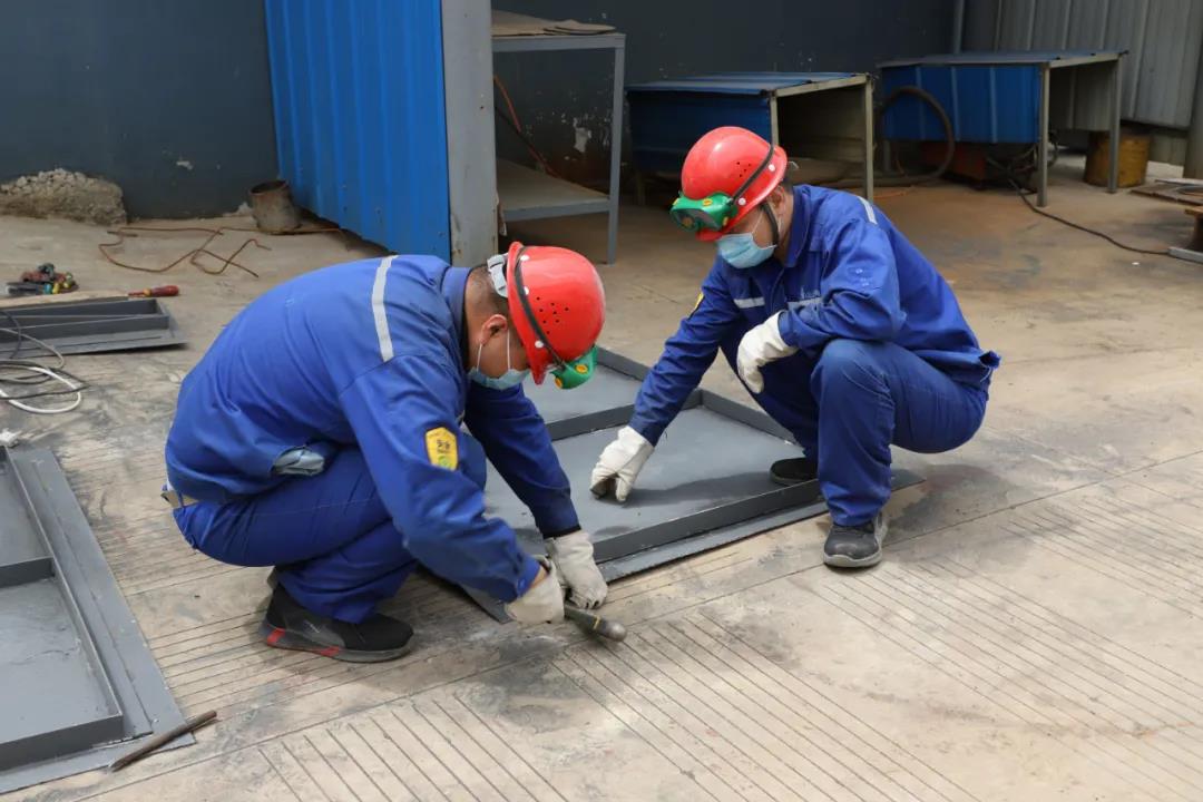 [五一勞動節(jié)]致敬堅守崗位的勞動者42