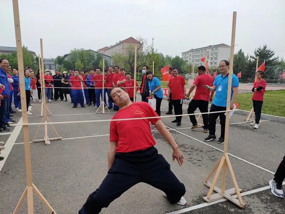 致敬五四精神 傳遞青春力量——集團(tuán)成功舉辦第二十一屆“重山杯”職工運(yùn)動(dòng)會(huì)13