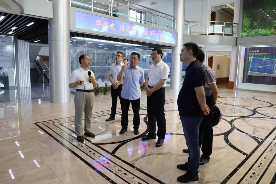 市工信局領(lǐng)導(dǎo)到我公司調(diào)研