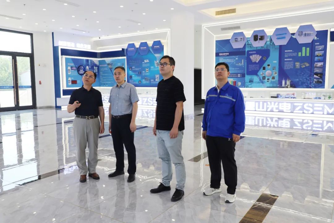 四川輕化工大學(xué)材料學(xué)院副院長(zhǎng)林修洲教授一行到我公司考察交流