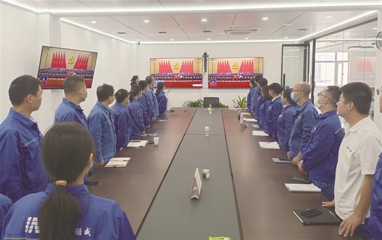 思想之旗領(lǐng)航向 再啟征程掛云帆