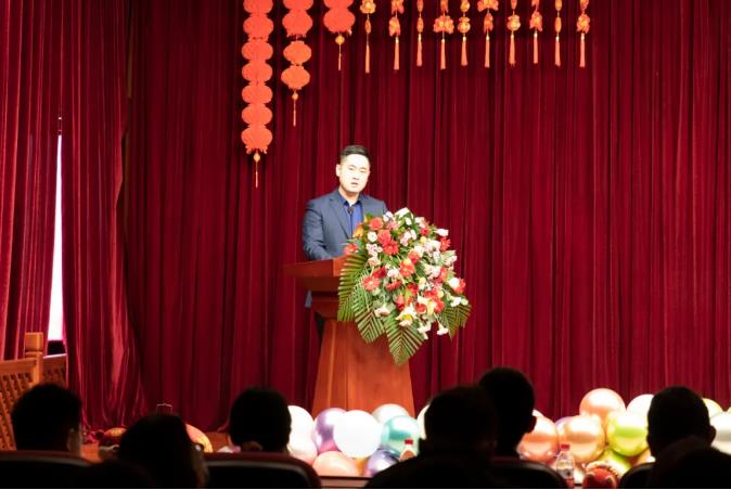 擇善明德致良知，真抓實(shí)干求突破|重山光電舉辦2022新春年會(huì)